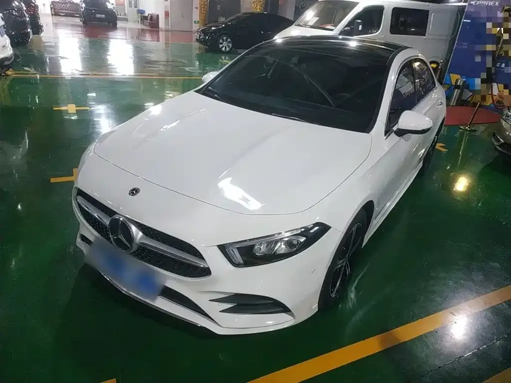 Mercedes-Benz A-Class 2023 из CN, фото 7