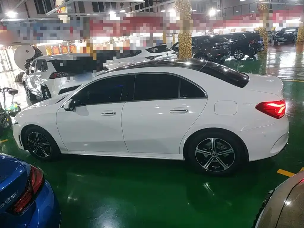 Mercedes-Benz A-Class 2023 из CN, фото 5