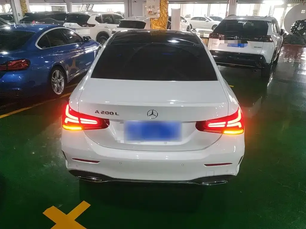 Mercedes-Benz A-Class 2023 из CN, фото 4