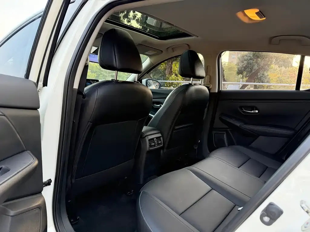 Nissan Sylphy 2021 из CN, фото 2