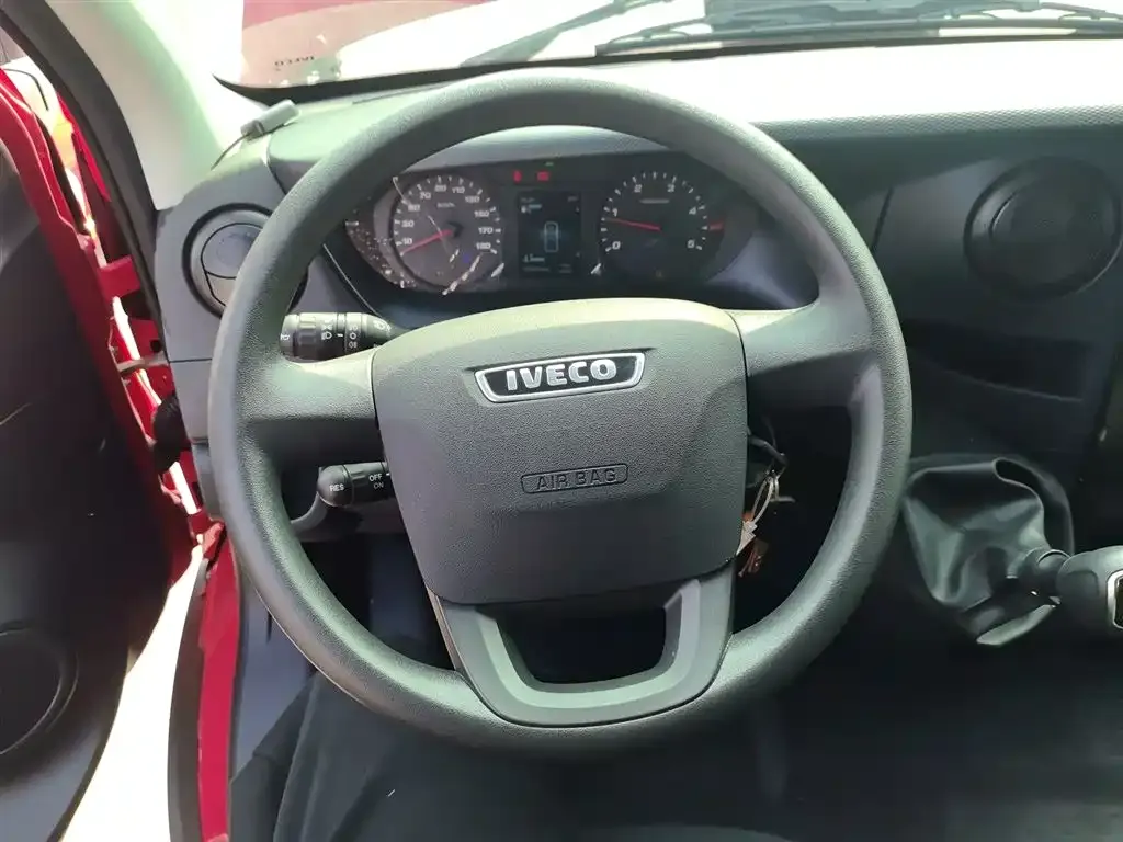 IVECO Ousheng 2024 из CN, фото 3