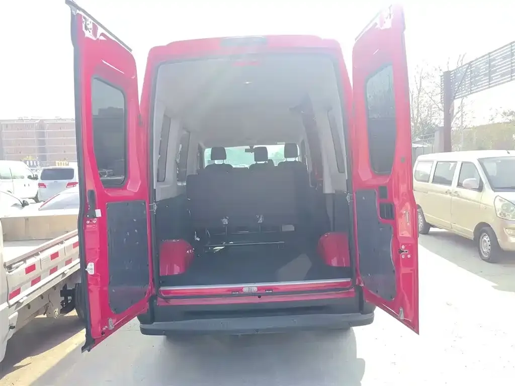 IVECO Ousheng 2024 из CN, фото 9