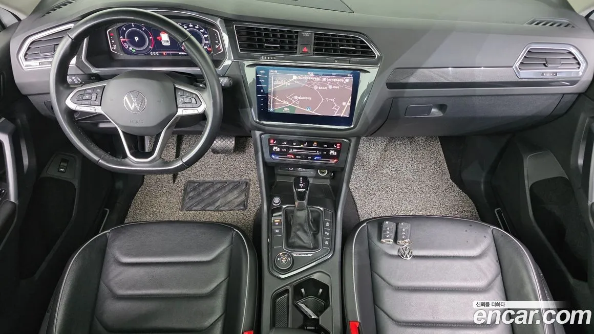 Volkswagen Tiguan — фото 7