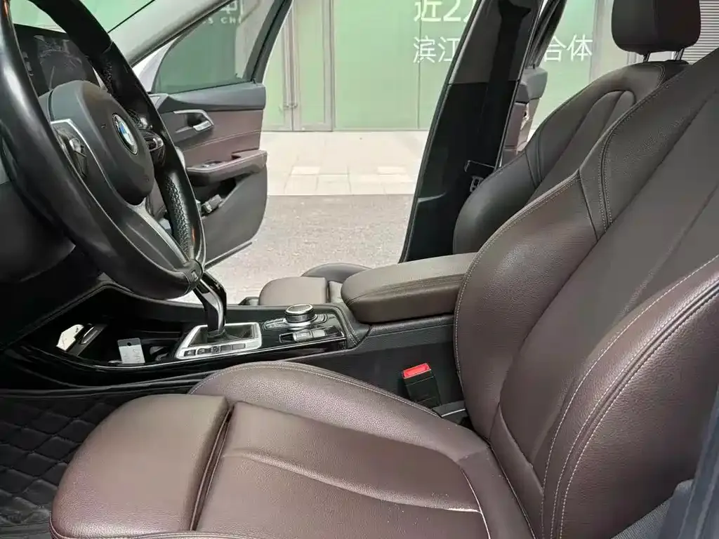 BMW 1 Series 2022 из CN, фото 3