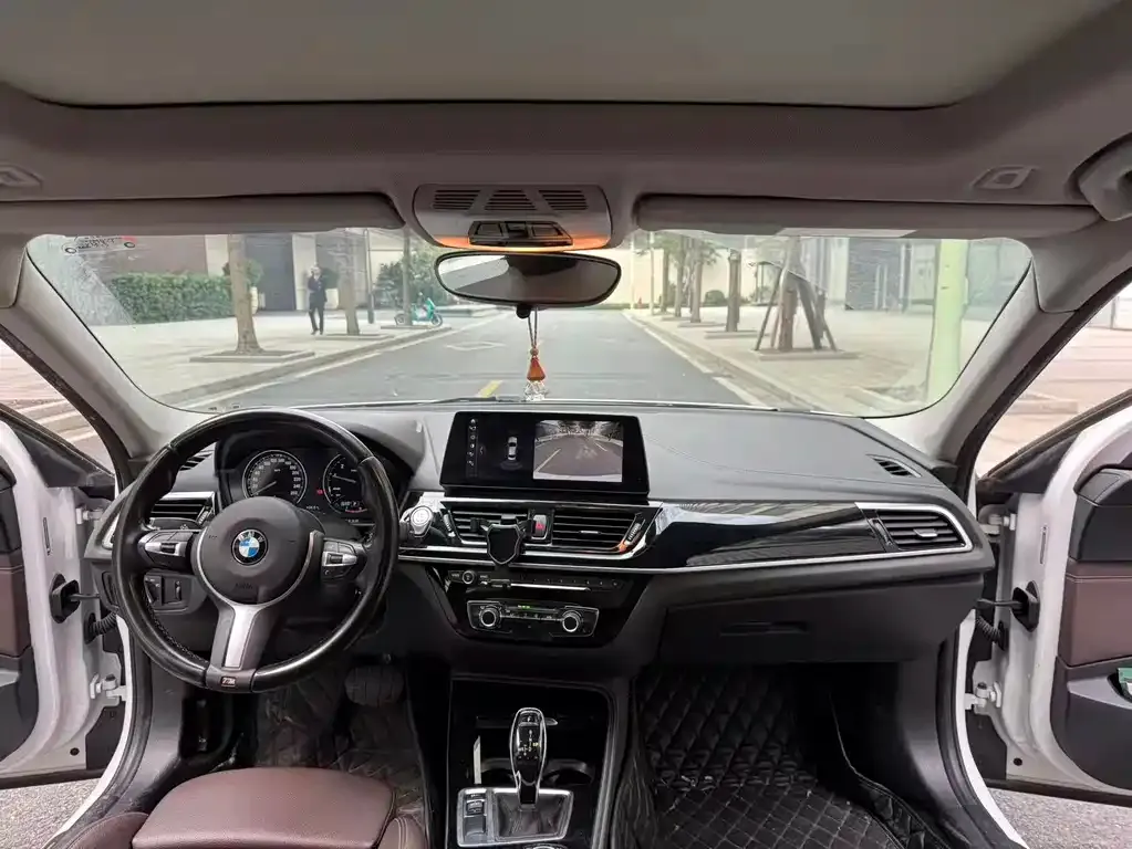 BMW 1 Series 2022 из CN, фото 6