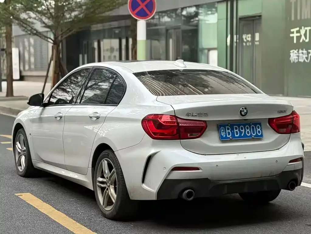 BMW 1 Series 2022 из CN, фото 8