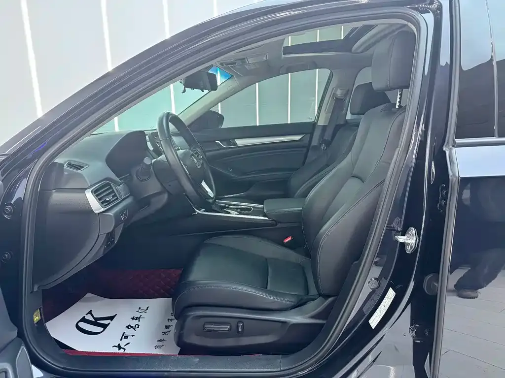 Honda Accord 2021 из CN, фото 4