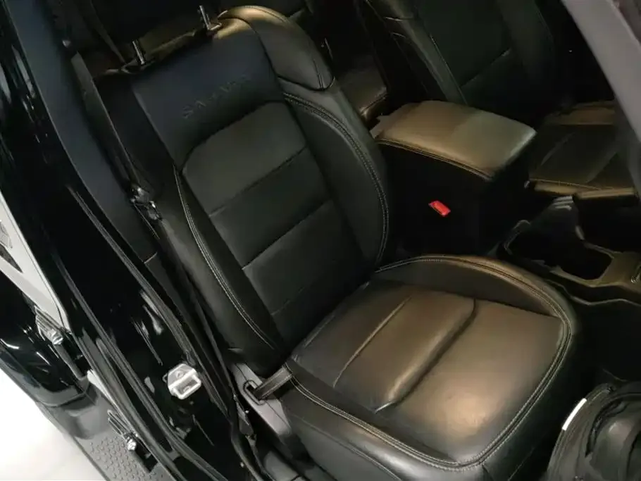 Jeep Wrangler PHEV 2022 из CN, фото 7