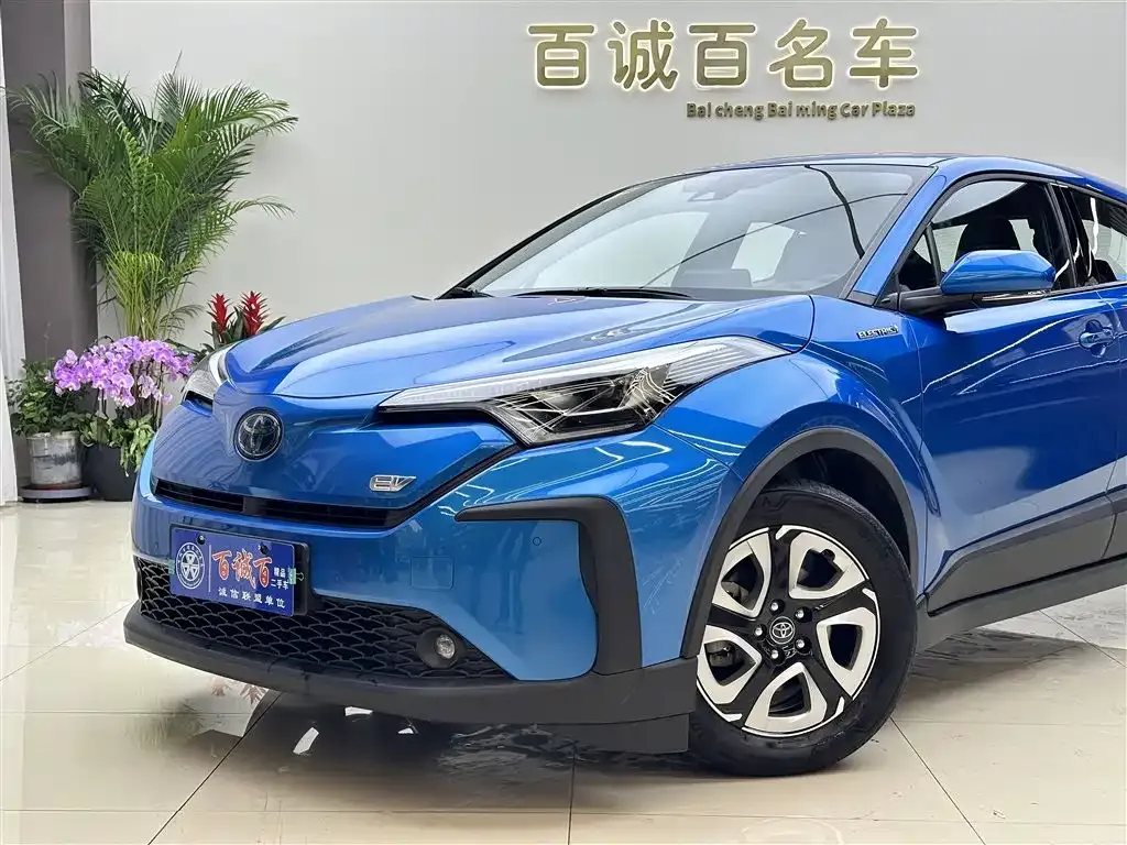 Toyota C-HR EV 2021 из CN, фото 7