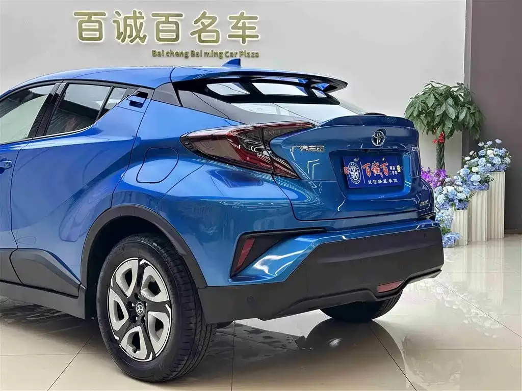 Toyota C-HR EV 2021 из CN, фото 9