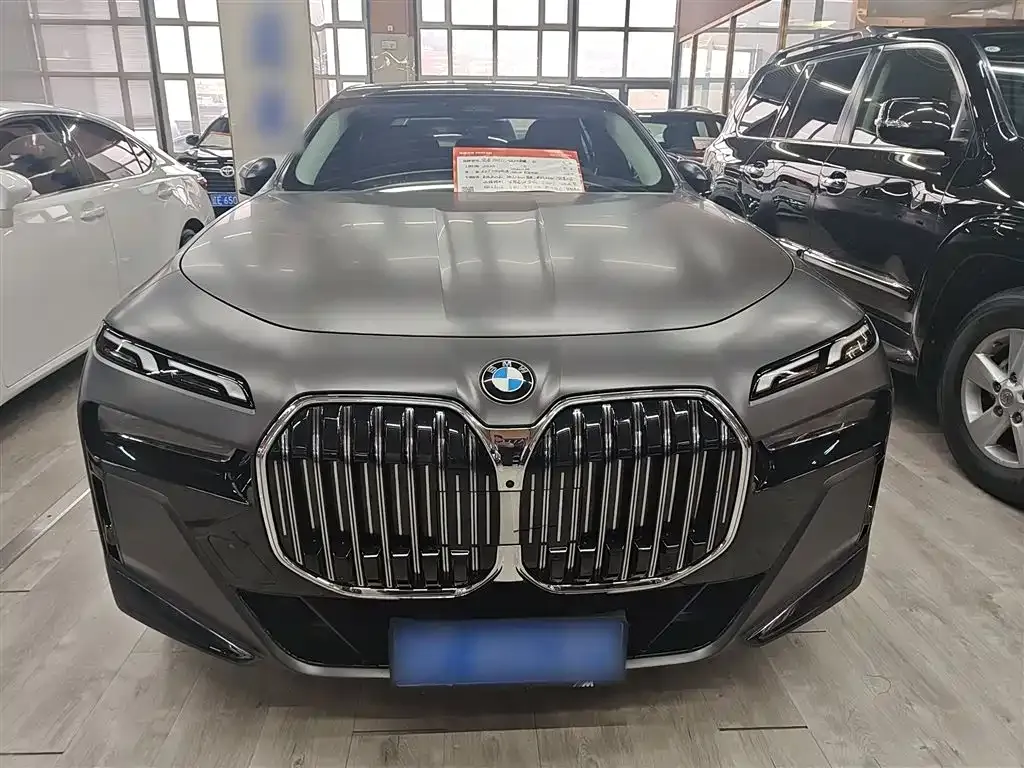 BMW 7 Series 2024 из CN, фото 5