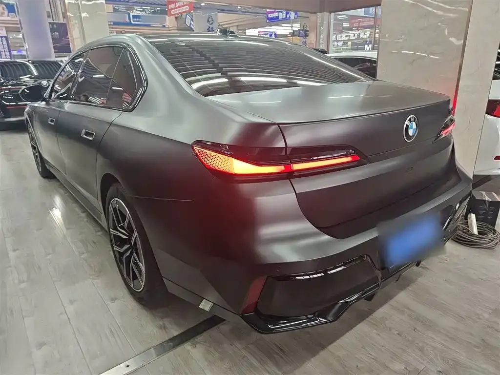 BMW 7 Series 2024 из CN, фото 4
