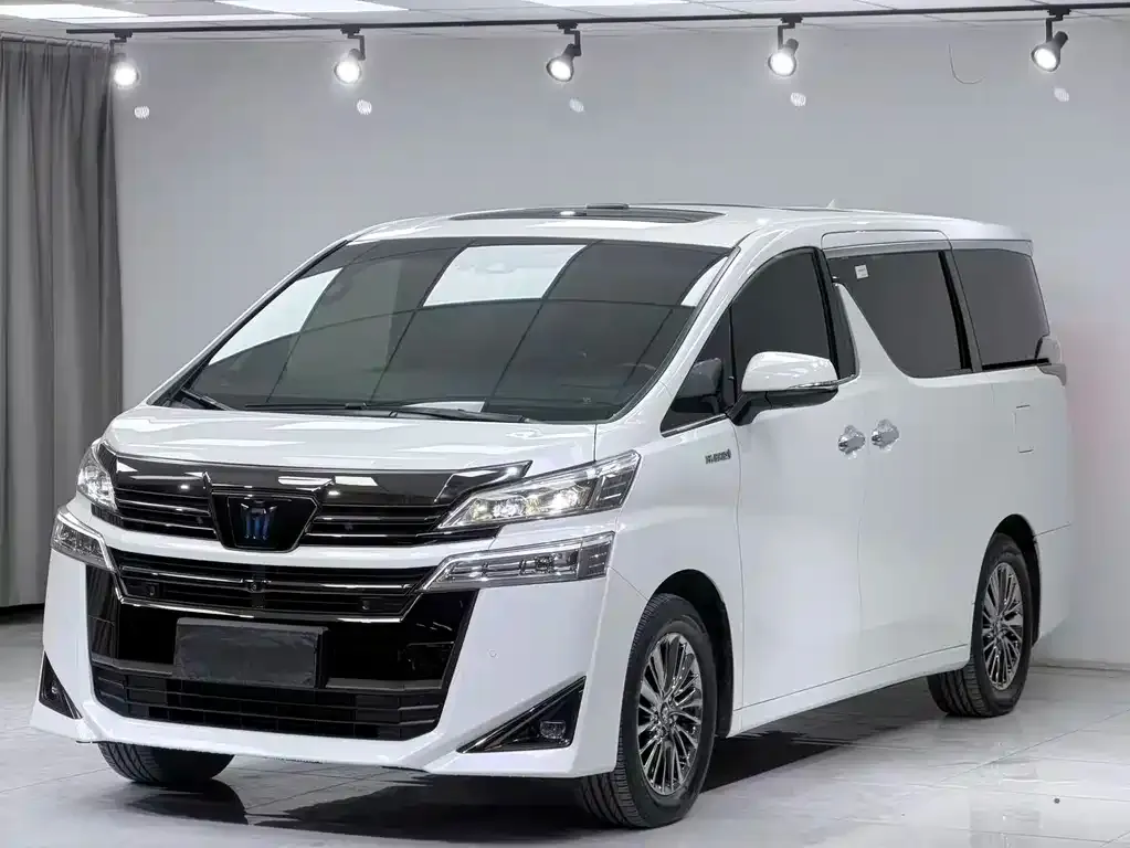 Toyota Vellfire 2023 из CN, фото 1