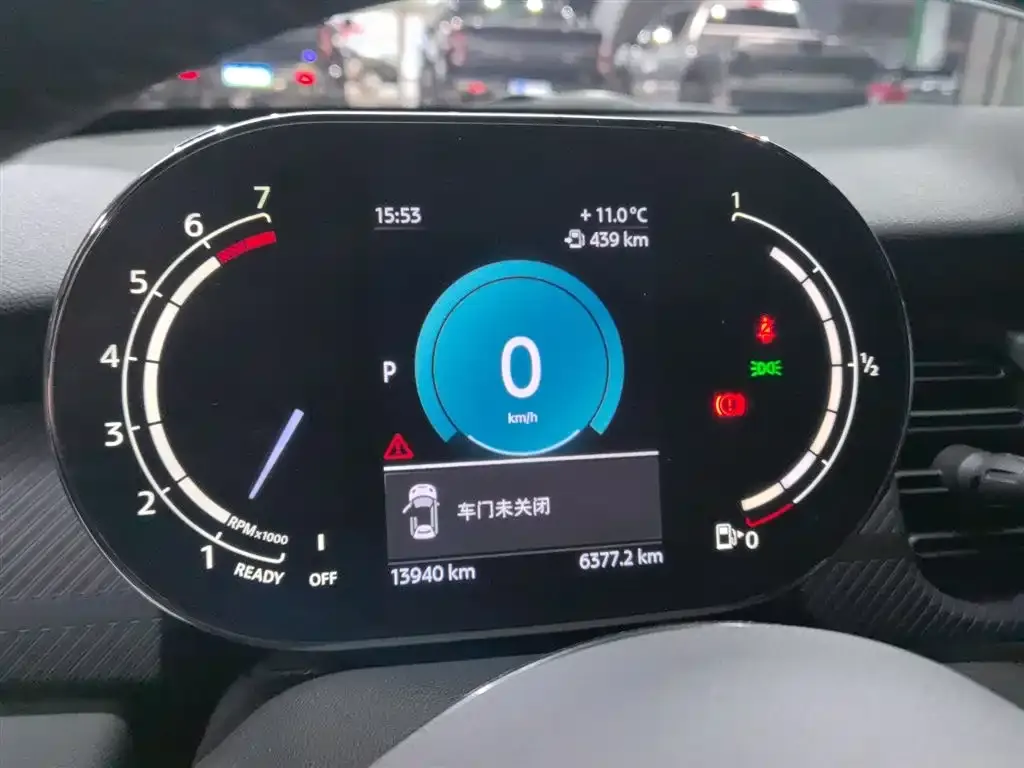 MINI Cooper (3-door) 2023 из CN, фото 2