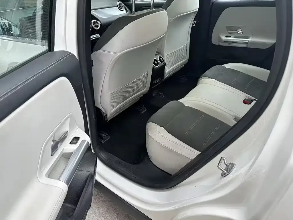 Mercedes-Benz EQA 2022 из CN, фото 2