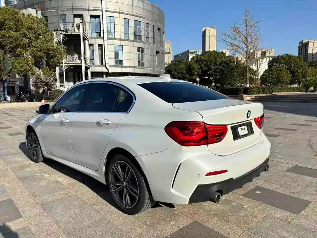 BMW 1 Series 2022 из CN, фото 8
