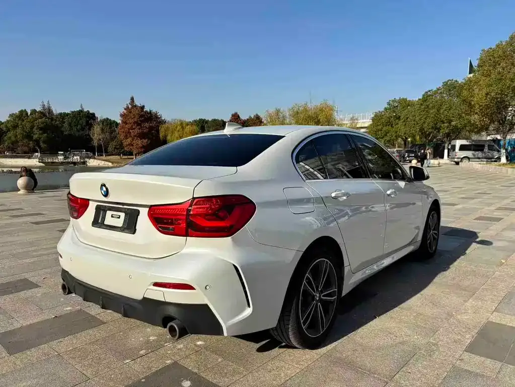 BMW 1 Series 2022 из CN, фото 2