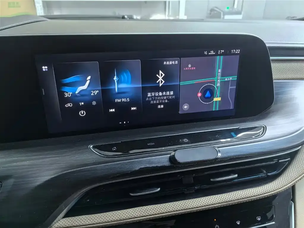 Buick GL8 2021 из CN, фото 10