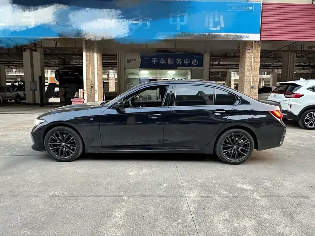 BMW 3 Series 2023 из CN, фото 5
