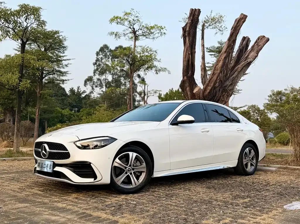 Mercedes-Benz C-Class — фото 1