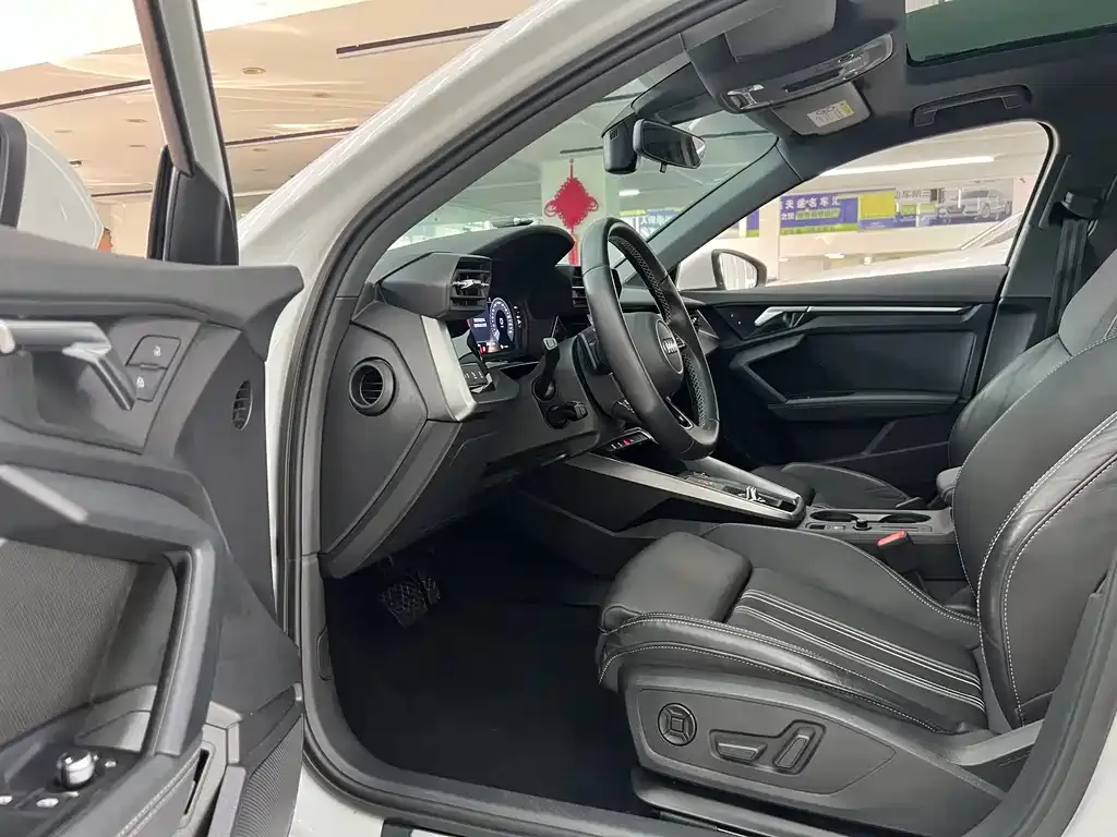 Audi A3 2022 из CN, фото 4