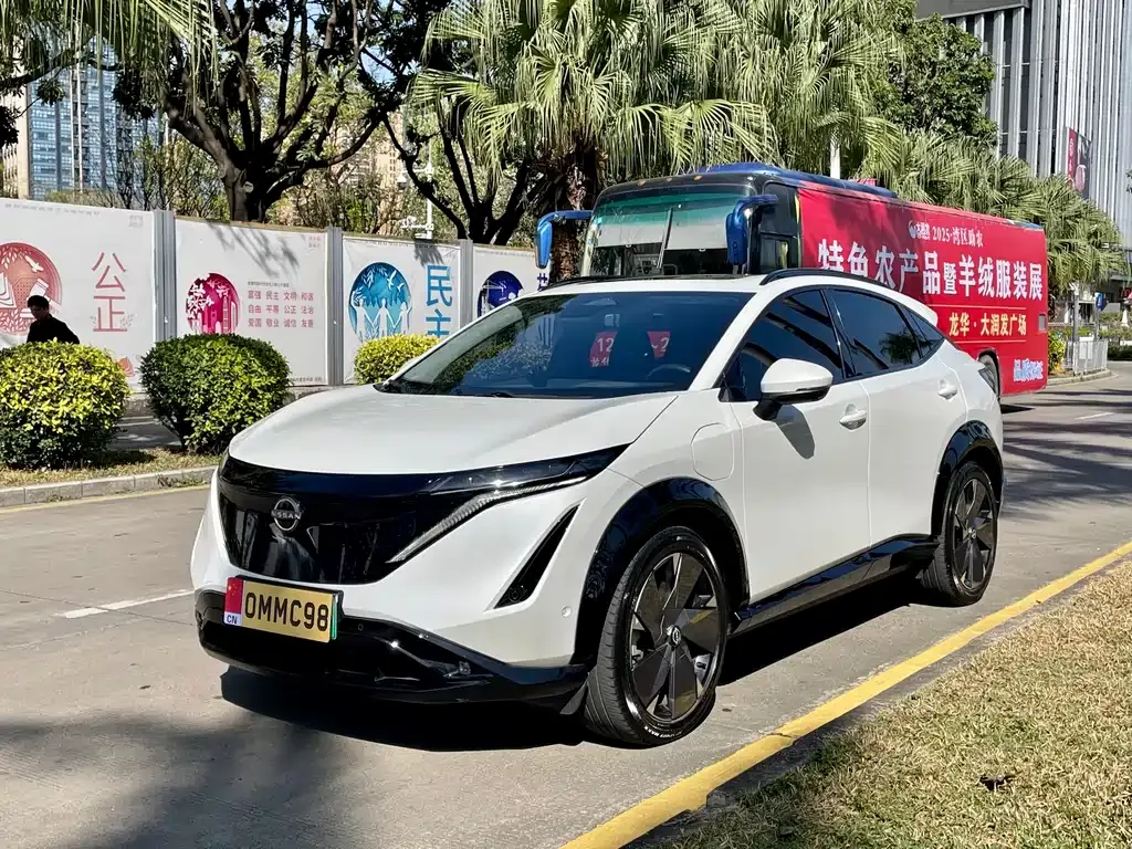 Nissan Ariya — фото 1