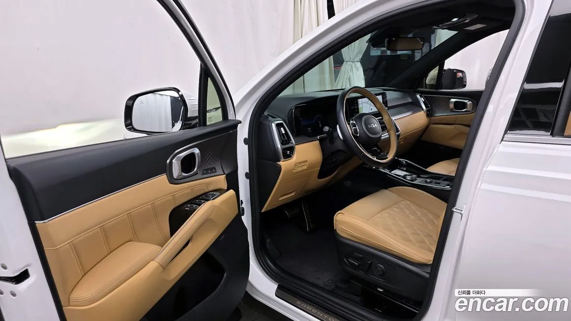 Kia Sorento — фото 10