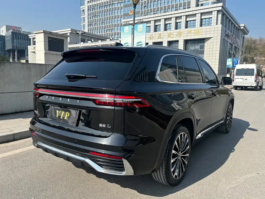 Geely Xingyue L — фото 9