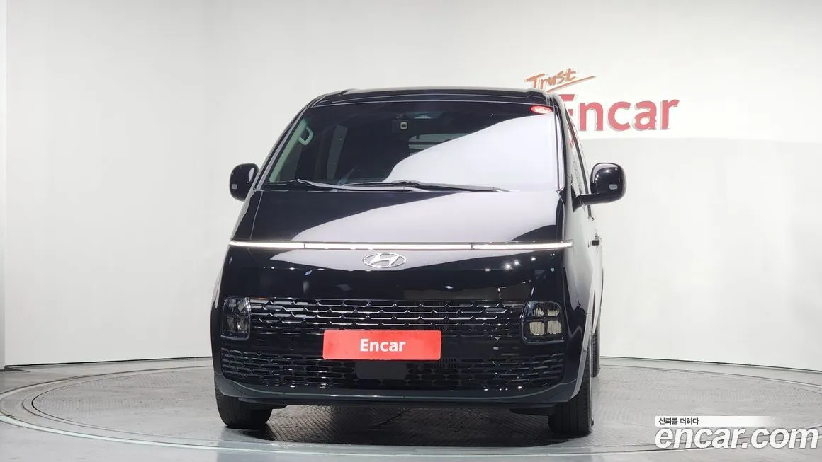 Hyundai Staria — фото 2