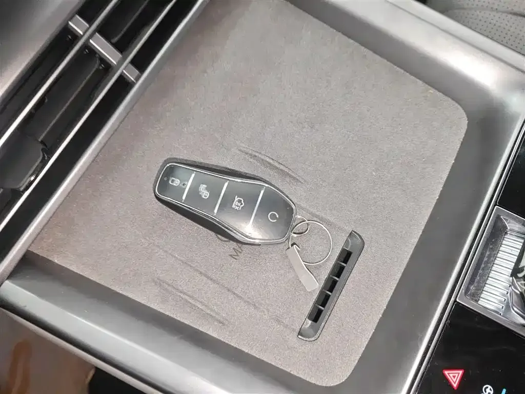 BYD Seal 07 DM-i 2025 из CN, фото 7