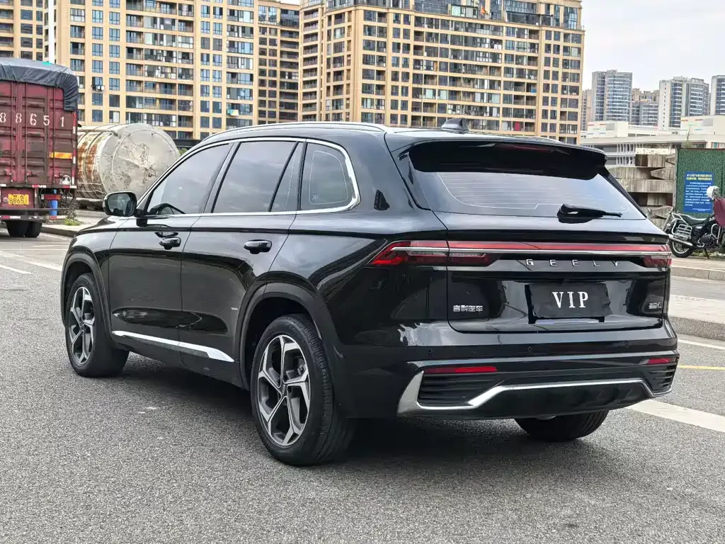 Geely Xingyue L — фото 8