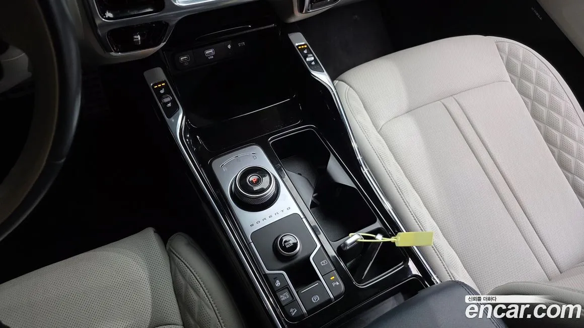 Kia Sorento — фото 9