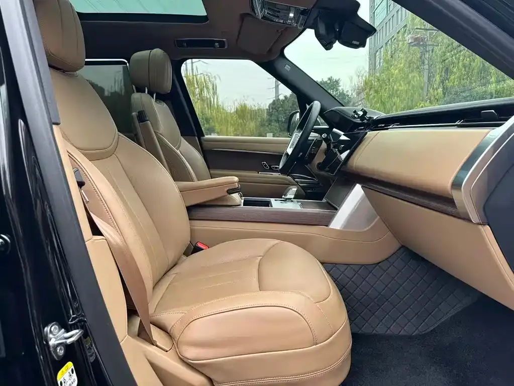 Land Rover Range Rover 2024 из CN, фото 2