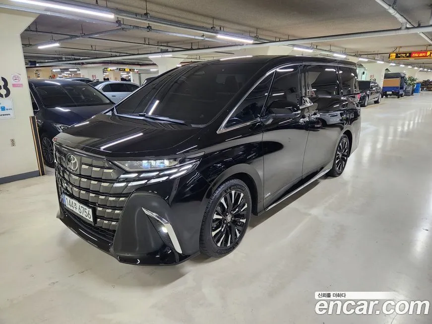 Toyota Alphard — фото 10