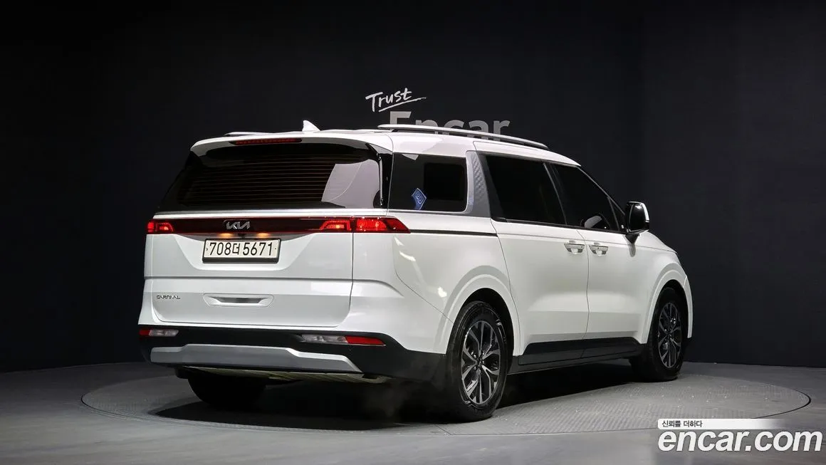 Kia Carnival 2023 из KR, фото 2