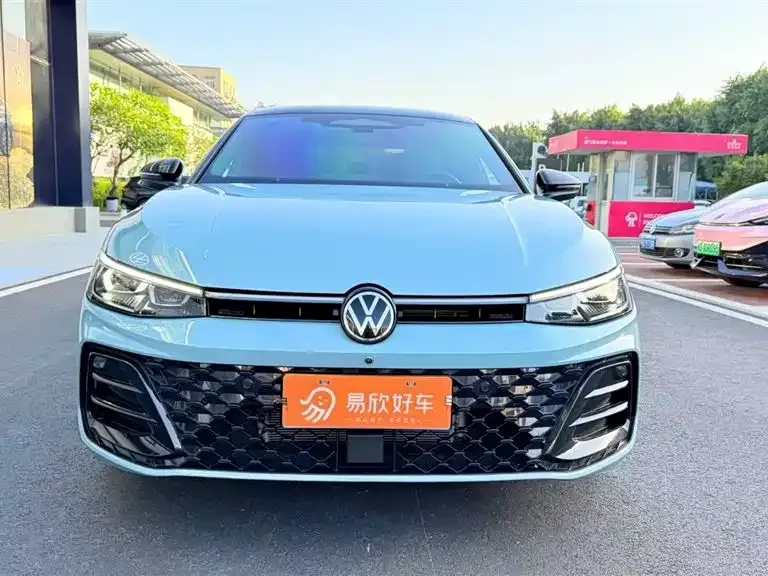 Volkswagen Passat 2024 из CN, фото 7