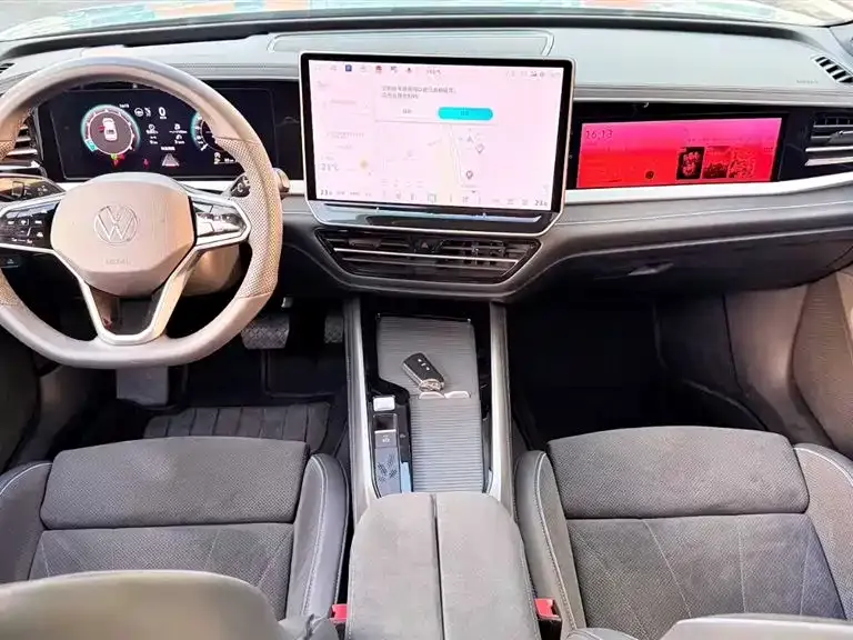 Volkswagen Passat 2024 из CN, фото 6