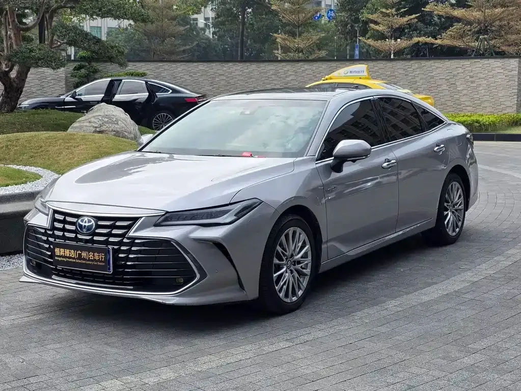 Toyota Avalon 2022 из CN, фото 1