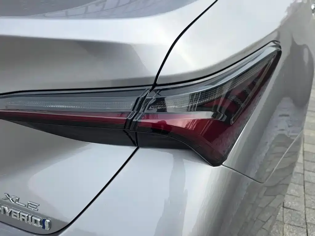 Toyota Avalon 2022 из CN, фото 2