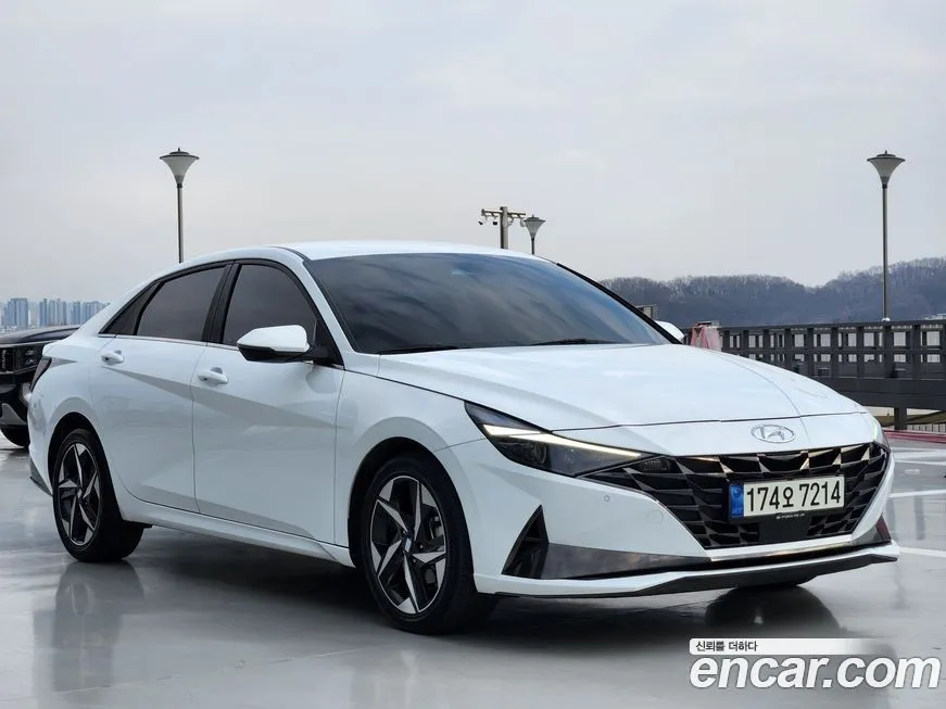 Hyundai AVANTE — фото 2
