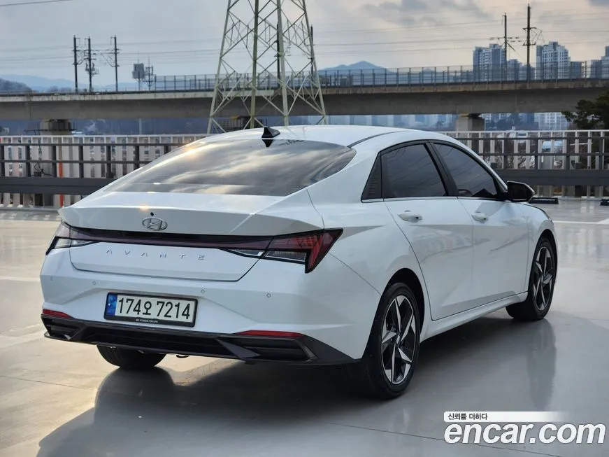 Hyundai AVANTE — фото 10