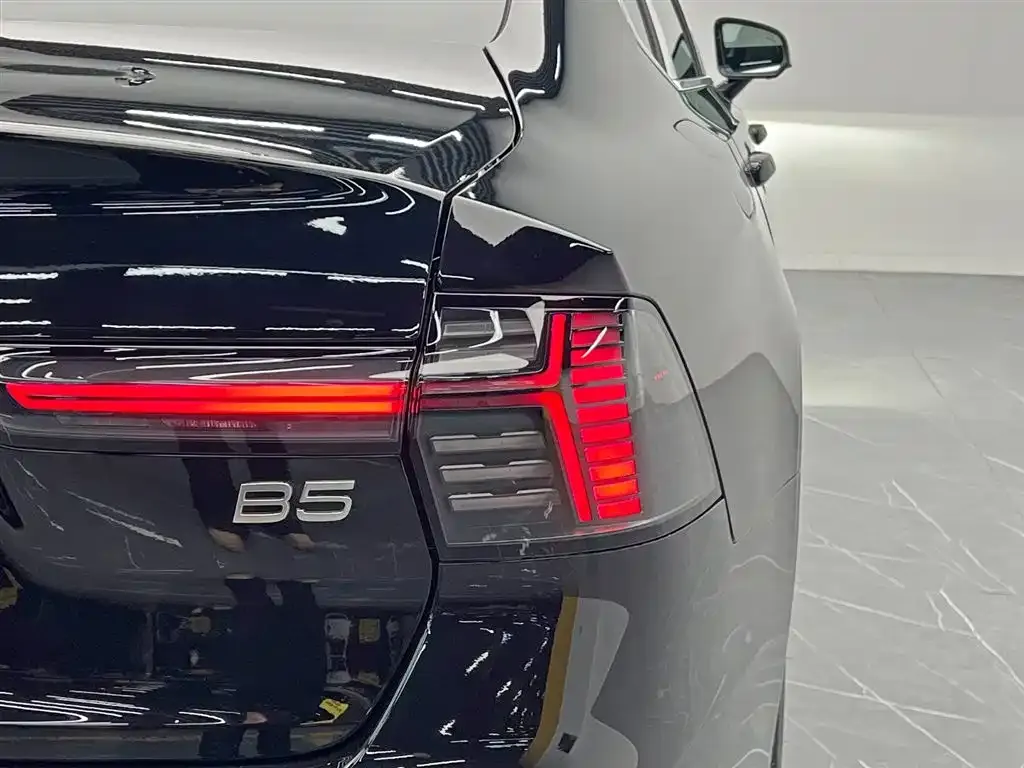 Volvo S90 — фото 10