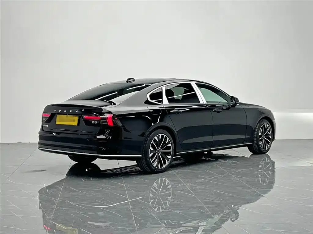 Volvo S90 — фото 6