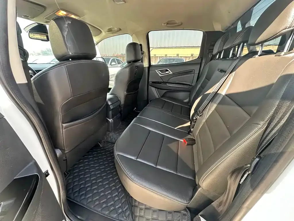 Isuzu D-MAX 2021 из CN, фото 6