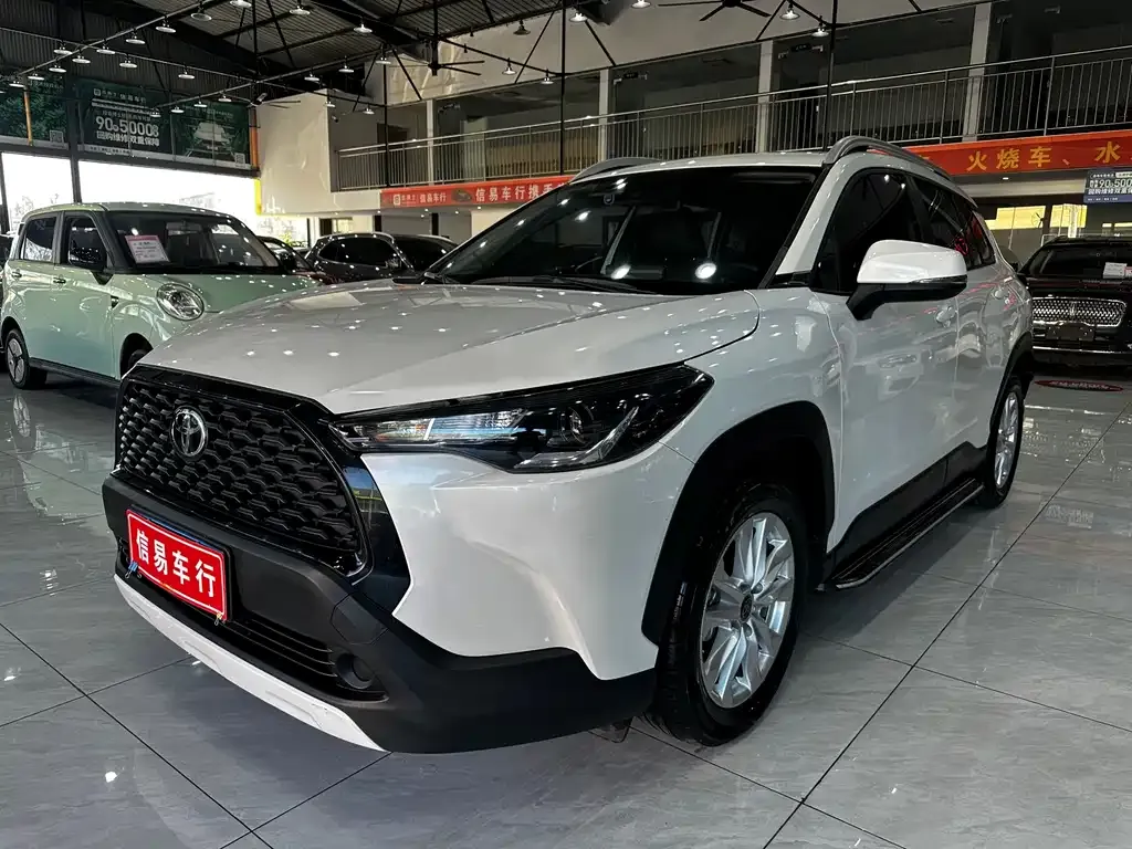 Toyota Corolla Cross 2022 из CN, фото 1