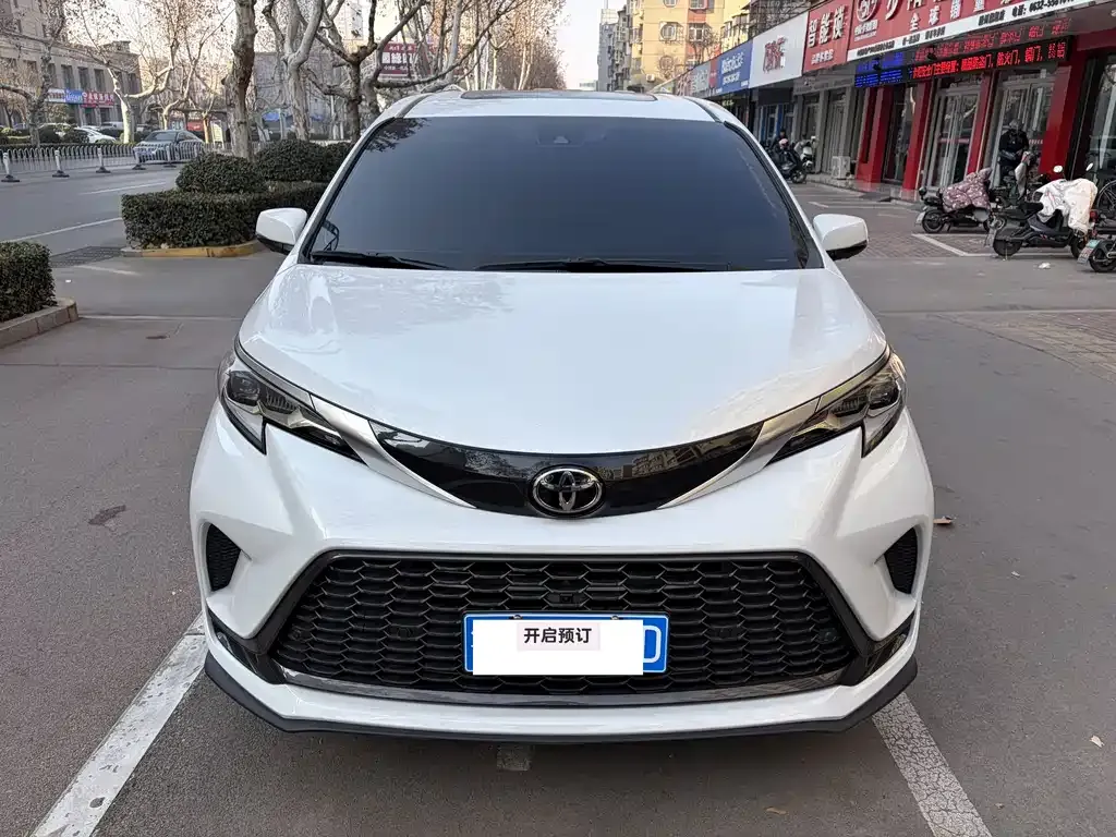 Toyota Granvia 2025 из CN, фото 1