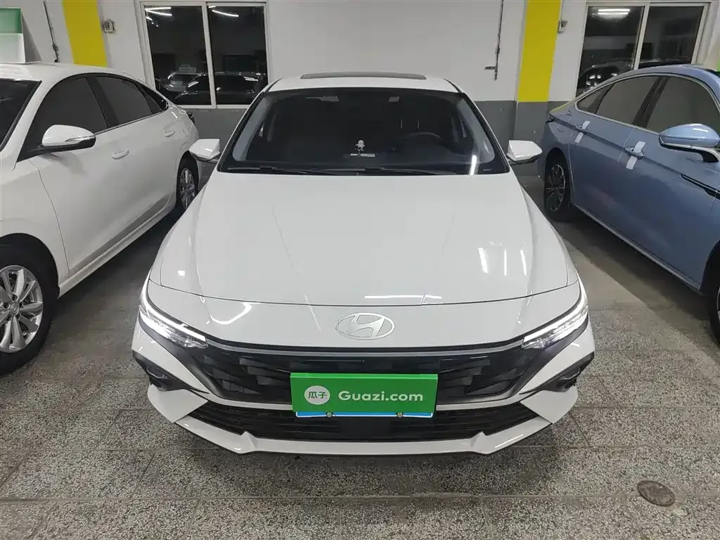 Hyundai Elantra 2023 из CN, фото 8