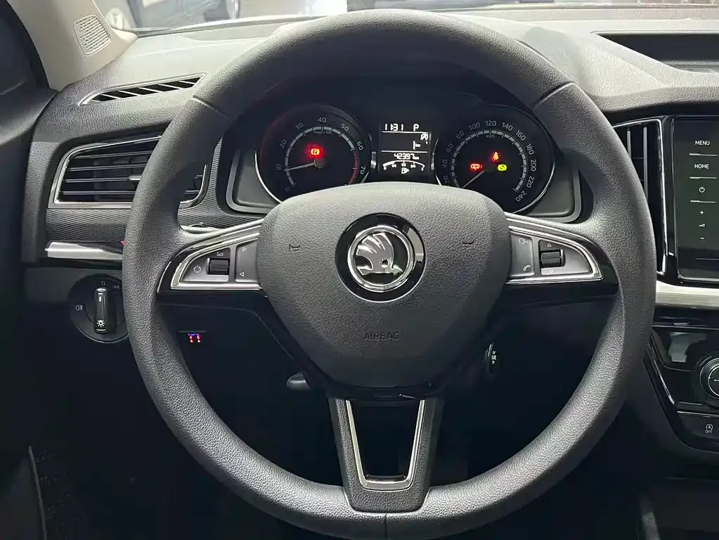 Skoda Kamiq — фото 10
