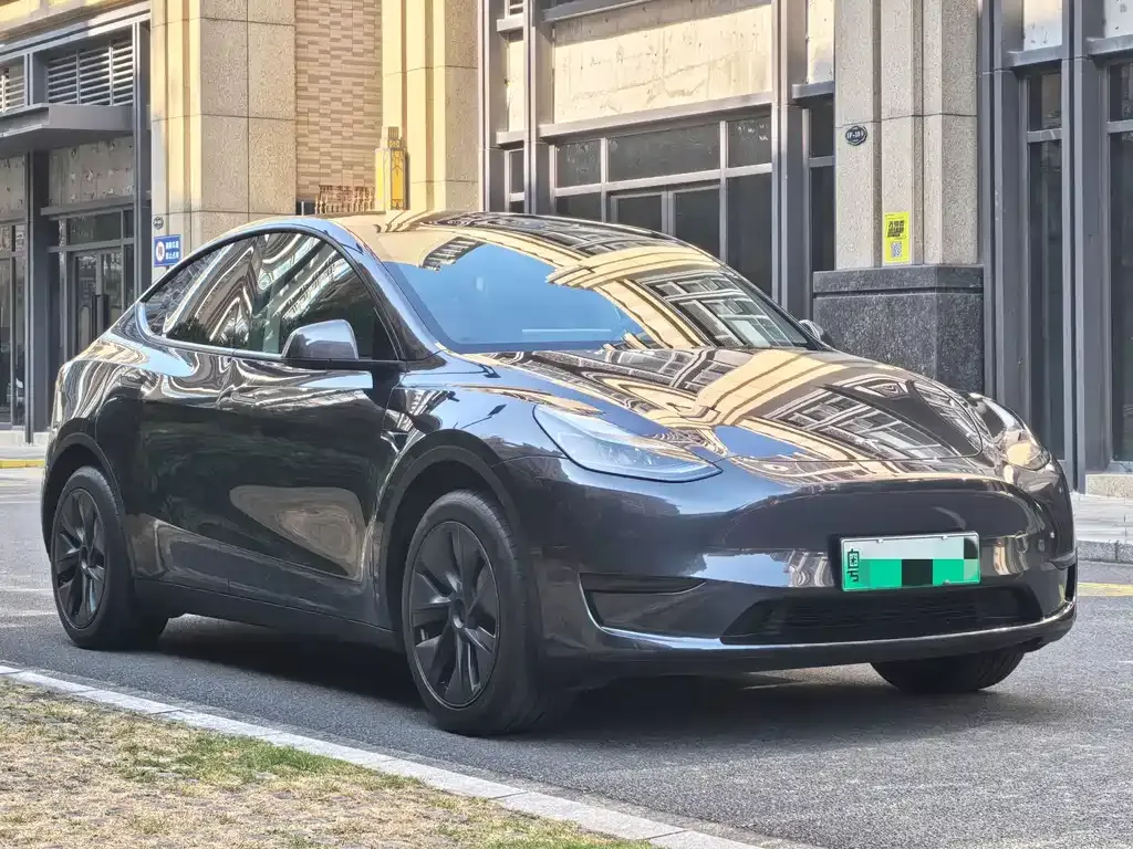 Tesla Model Y 2024 из CN, фото 3
