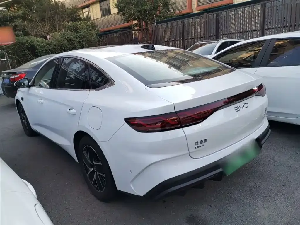 BYD Qin L 2025 из CN, фото 5